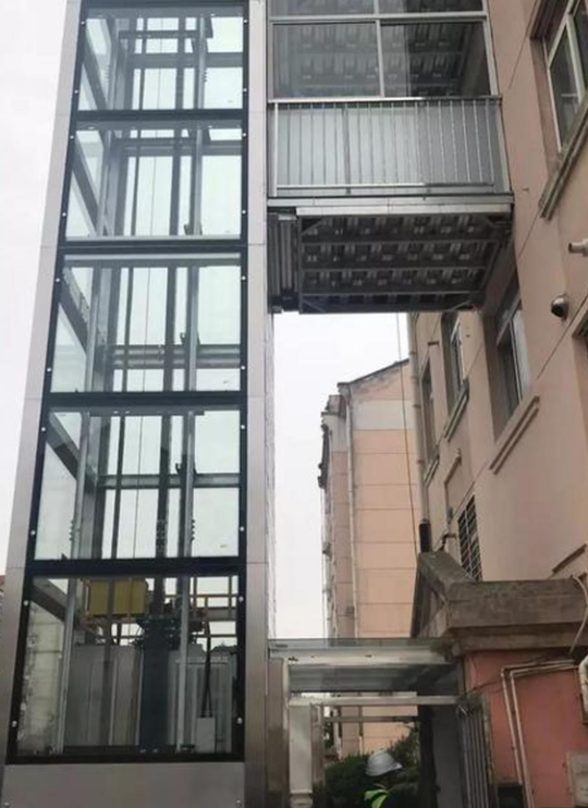 電梯